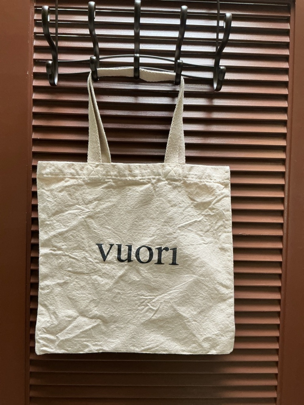 Vuori Teal hoodie
And Vuori Canvas bag - Picture 6 of 7